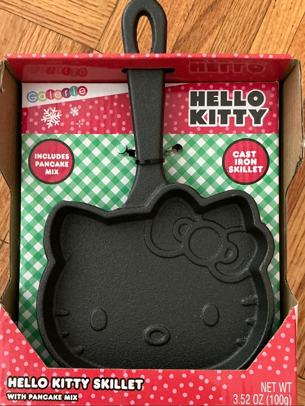 Hello Kitty mini cast iron skillet oven and stovetop safe.